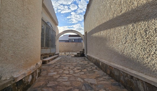 Begagnad - Villa - Torrevieja - El Chaparral
