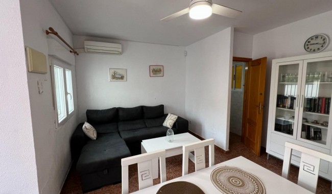 Begagnad - Bungalow - Torrevieja - Torretas