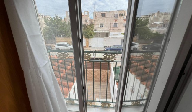 Begagnad - Bungalow - Torrevieja - Torretas