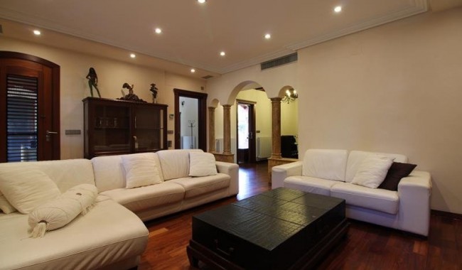 Begagnad - Villa - Orihuela - Campoamor