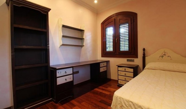 Begagnad - Villa - Orihuela - Campoamor