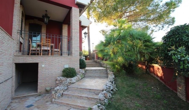 Begagnad - Villa - Orihuela - Campoamor