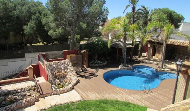 Begagnad - Villa - Orihuela - Campoamor