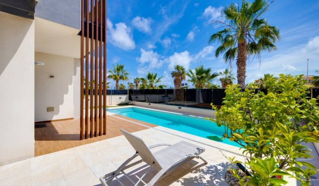 Begagnad - Villa - Orihuela - Lomas de Cabo Roig