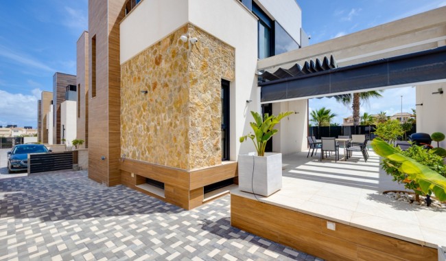 Begagnad - Villa - Orihuela - Lomas de Cabo Roig