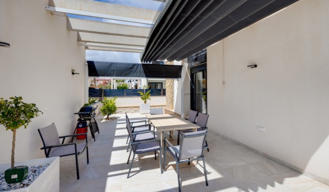 Begagnad - Villa - Orihuela - Lomas de Cabo Roig