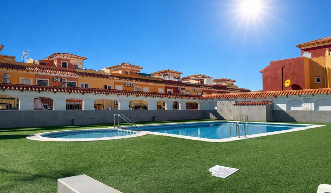 Begagnad - Bungalow - Torrevieja - Torretas