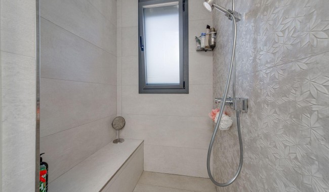 Resale - Villa - Torrevieja - Los Balcones