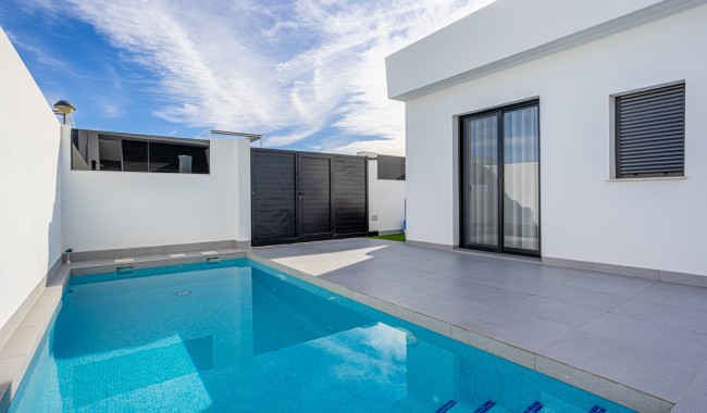 Brukt - Villa - Torre Pacheco - Roldán