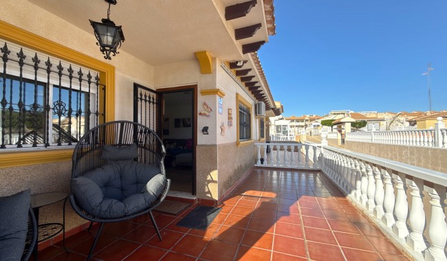 Begagnad - Bungalow - Orihuela Costa - Cabo Roig