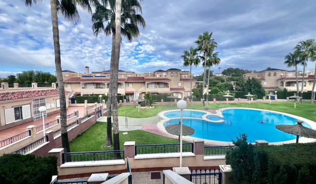 Begagnad - Bungalow - Pilar de La Horadada - RioMar