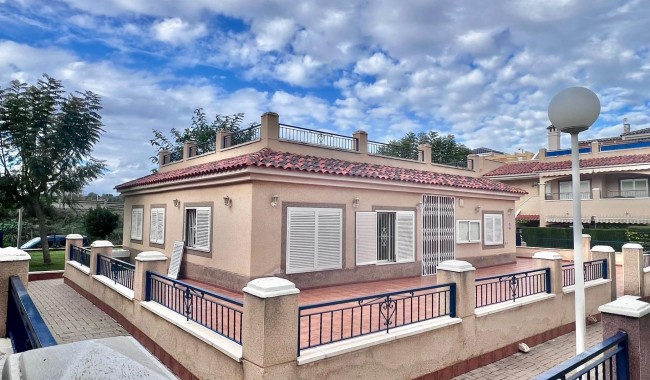 Begagnad - Bungalow - Pilar de La Horadada - RioMar