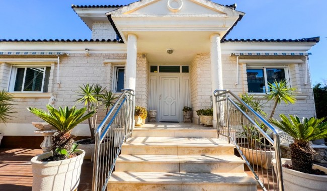 Begagnad - Villa - Torrevieja - La Mata