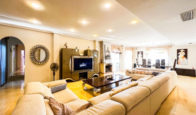 Begagnad - Villa - Torrevieja - La Mata