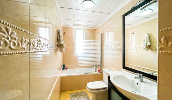 Begagnad - Villa - Torrevieja - La Mata