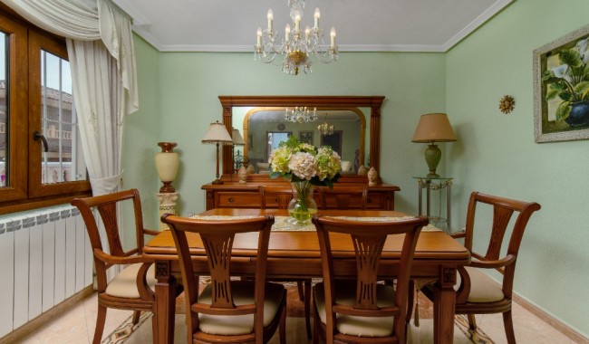 Begagnad - Villa - Torrevieja - Los Altos