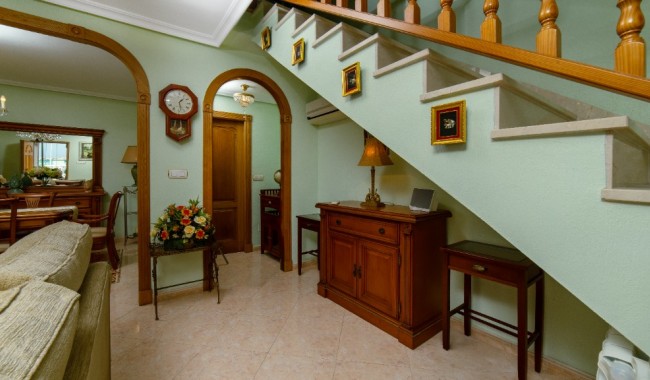 Begagnad - Villa - Torrevieja - Los Altos