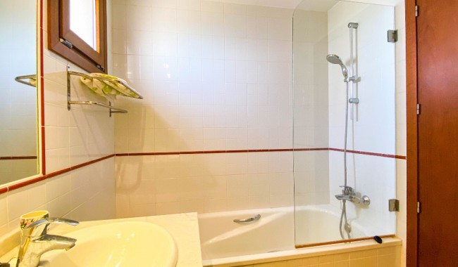 Resale - Apartment - Punta Prima