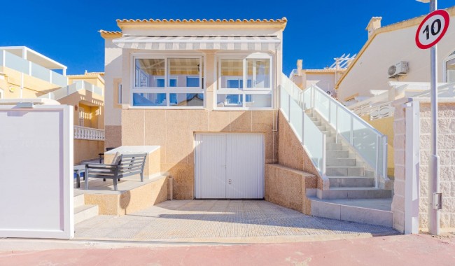 Resale - Villa - Orihuela Costa - Los Altos