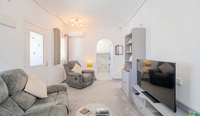 Resale - Villa - Orihuela Costa - Los Altos