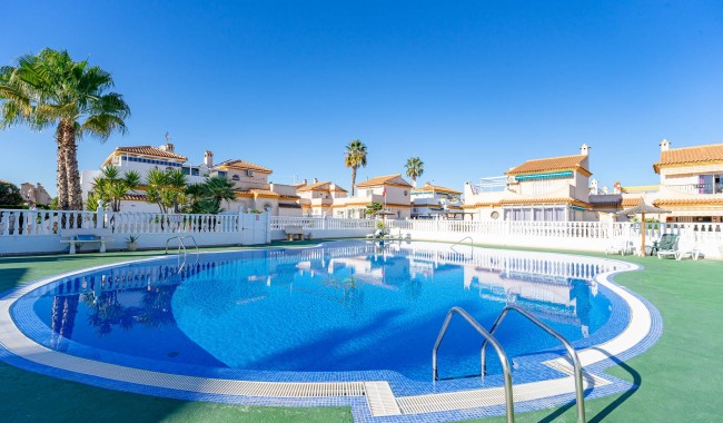 Begagnad - Quatro hus - Playa Flamenca