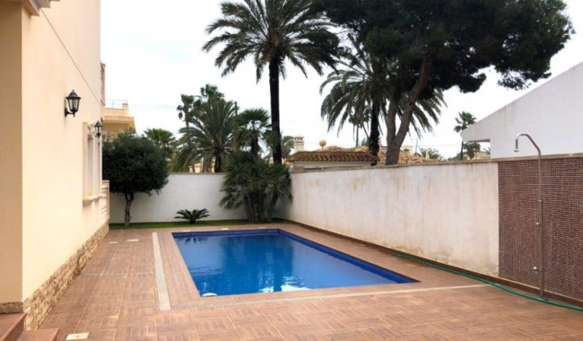 Brukt - Villa - Orihuela Costa - Cabo Roig