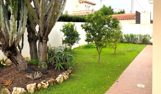 Brukt - Villa - Orihuela Costa - Cabo Roig