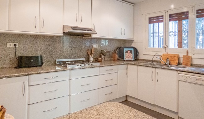 Resale - Villa - Orihuela Costa - Dehesa de Campoamor