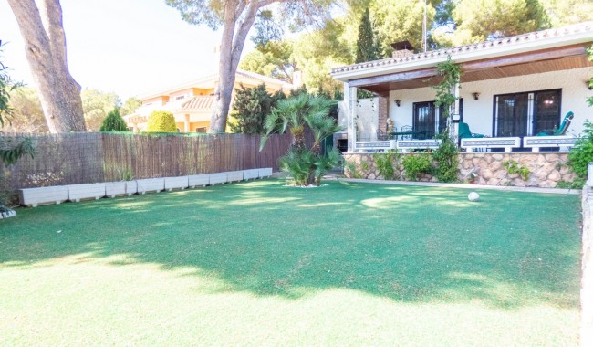 Resale - Villa - Orihuela Costa - Dehesa de Campoamor