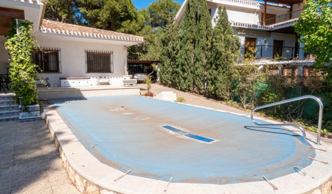Resale - Villa - Orihuela Costa - Dehesa de Campoamor