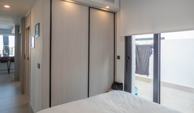 Resale - Apartment - Guardamar