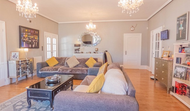 Sprzedaż - Willa - Heredades - Rojales