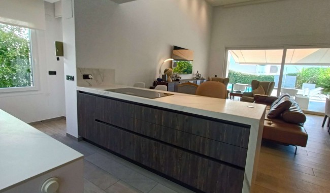 Resale - Villa - Algorfa - La Finca golf