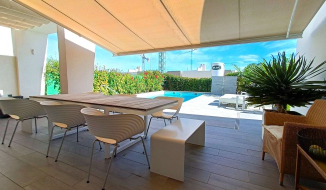 Resale - Villa - Algorfa - La Finca golf