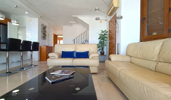 Resale - Villa - Algorfa