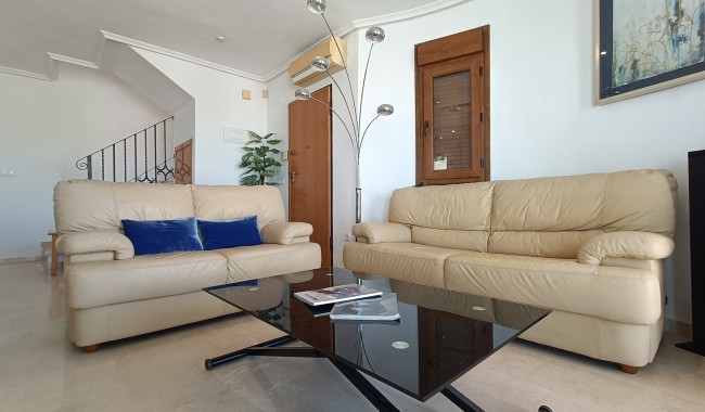 Resale - Villa - Algorfa