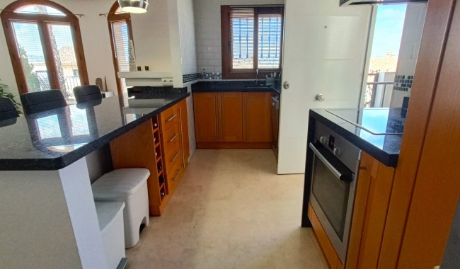 Resale - Villa - Algorfa