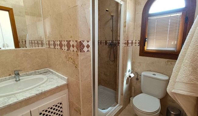 Resale - Villa - Algorfa