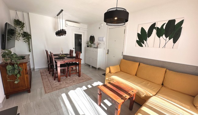 Apartament - Sprzedaż - Torrevieja - San Luis