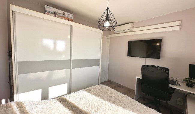 Resale - Apartment - Torrevieja - San Luis