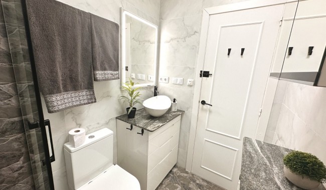 Resale - Apartment - Torrevieja - San Luis