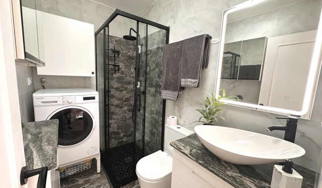 Resale - Apartment - Torrevieja - San Luis
