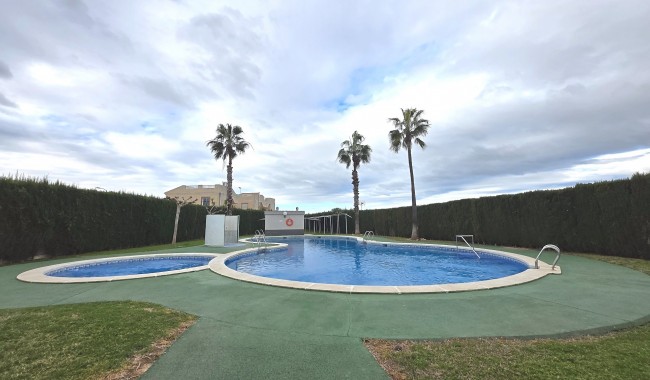 Resale - Apartment - Torrevieja - San Luis