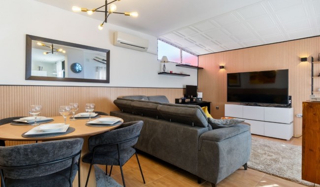 Resale - Townhouse - Orihuela Costa - Villamartín