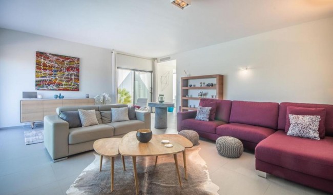 Resale - Villa - Orihuela Costa - Las Colinas Golf