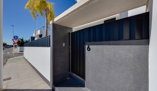 Resale - Bungalow - Pilar de La Horadada