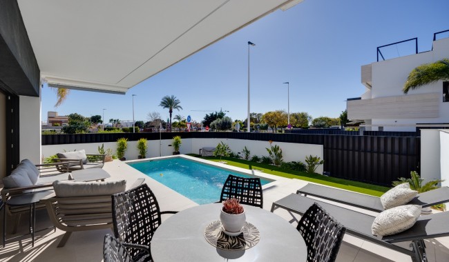 Resale - Bungalow - Pilar de La Horadada