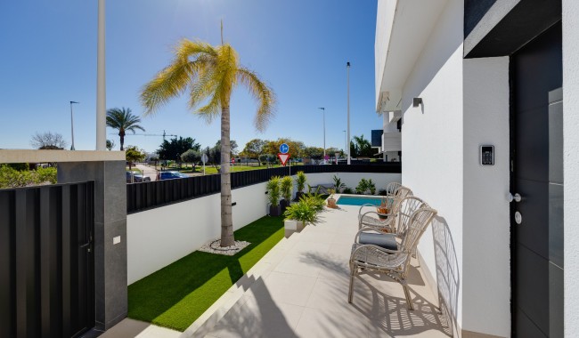 Resale - Bungalow - Pilar de La Horadada