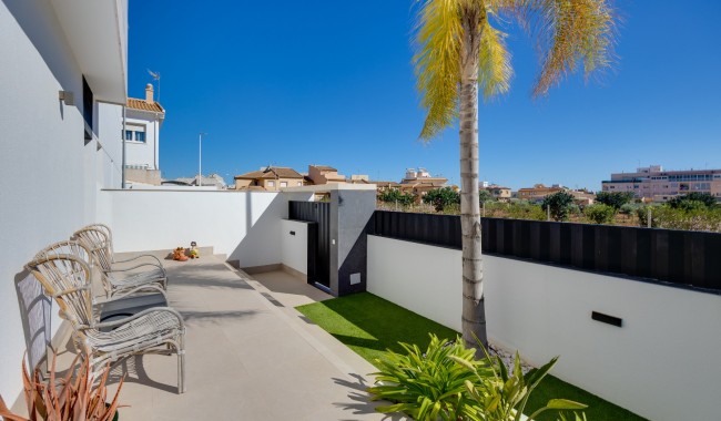 Resale - Bungalow - Pilar de La Horadada