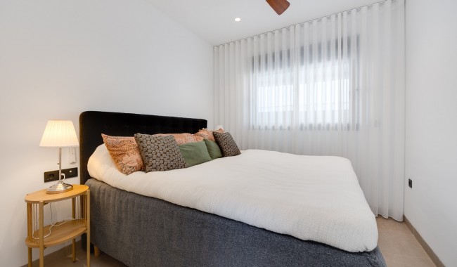 Resale - Bungalow - Pilar de La Horadada